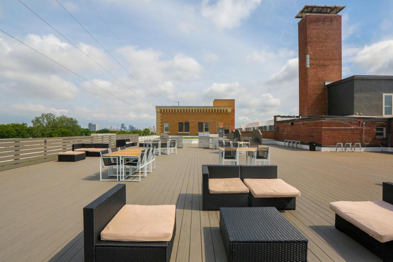 Frontdesk Historic Kcy Flats With Rooftop Deck Kansas City Exterior photo